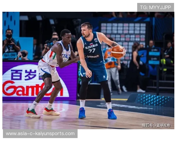 东契奇后撤步三分命中,达拉斯一招定音 东契奇后撤步三分命中,达拉斯一招定音